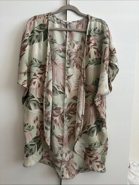 Blaque Label Sage and Blush Leaf Print Kimono